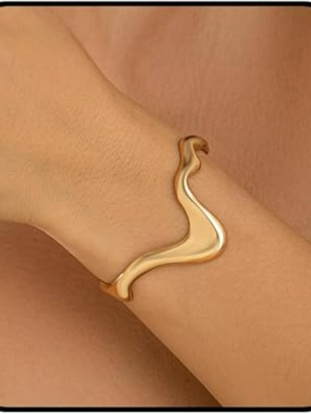 Chunky Gold Wavy Cuff Bracelet for Women Minimalist Twisty - NEW !!‎